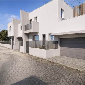 Villa Bifamiliare In Vendita a Triuggio